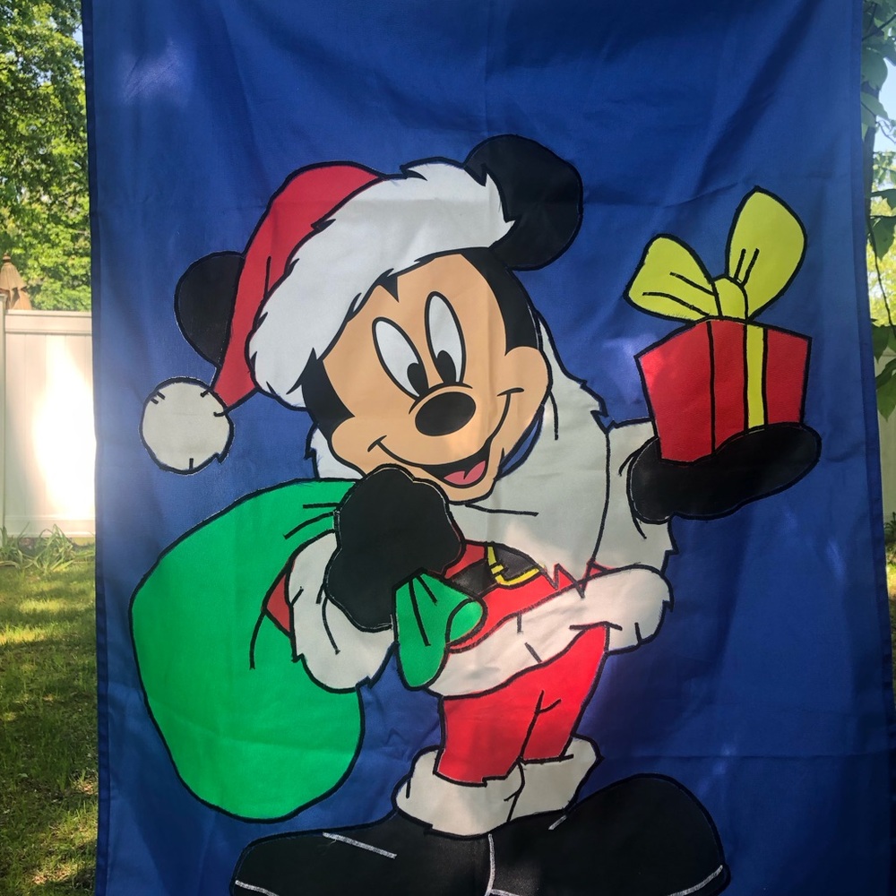 Santa Claus Mickey Mouse Christmas Gift Embroidered Outdoor‎ House Flag NWOT